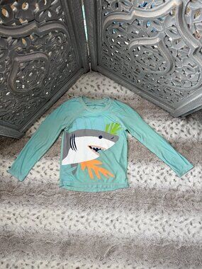 Baby GAP long sleeve rashguard boys 4T 3D shark tropical beach summer vacation